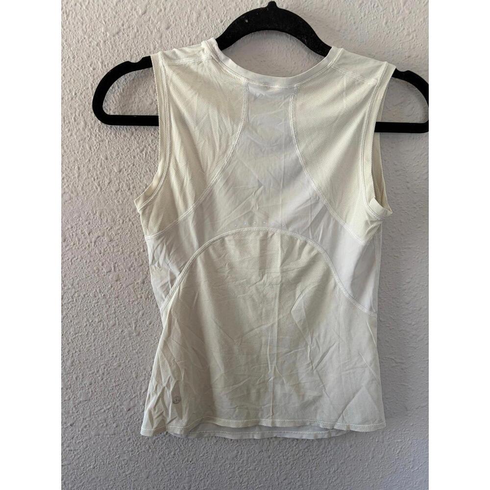 Lululemon lightweight trail running tank top in Bone (off white). Best for a 2. - Picture 5 of 6